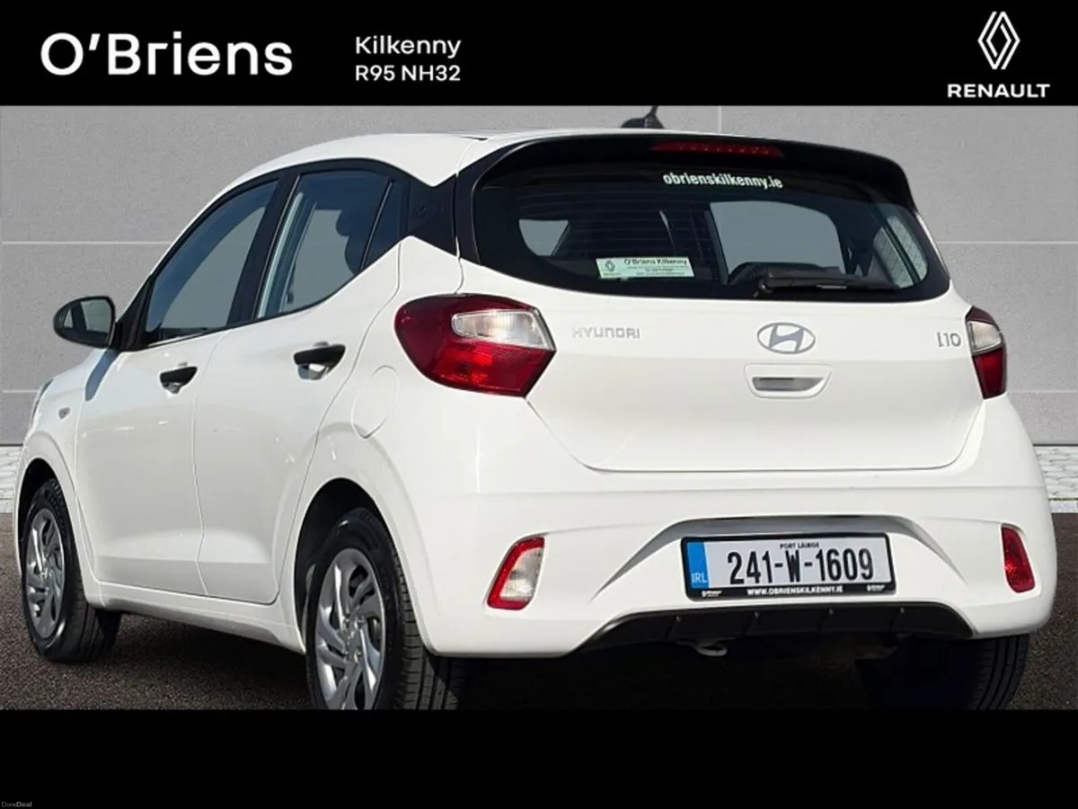 Hyundai i10 CLASSIC 1.0 5DR *1 OWNER - PRISTINE CA - Image 3