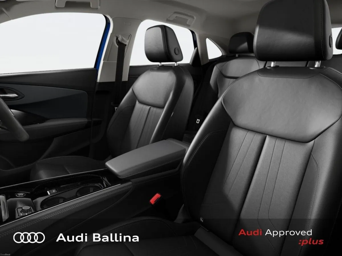 Audi Q3 Q3 SB E-HYBRID 270 HP S-T SE ! IN STOCK NO - Image 4