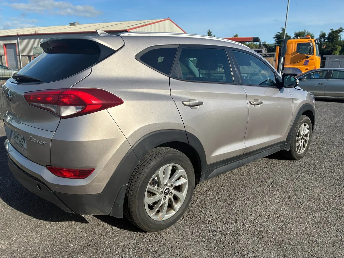 161 HYUNDAI TUCSON 1.7CRDI - Image 5
