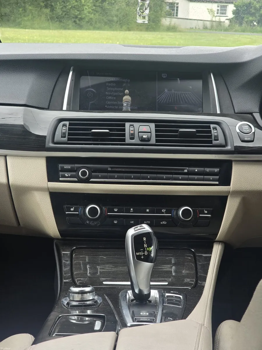 Automatic BMW 520 Msport 
135 000 miles
NEW NCT 07 - Image 4