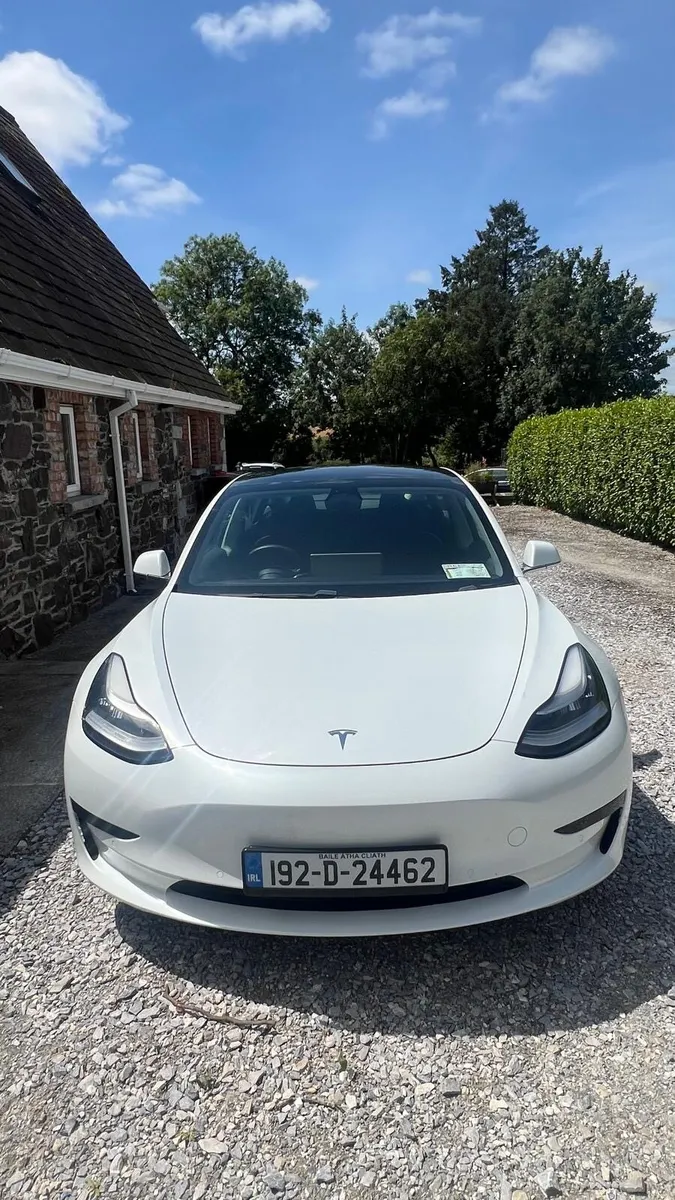 Tesla Model 3 2019 - Image 1
