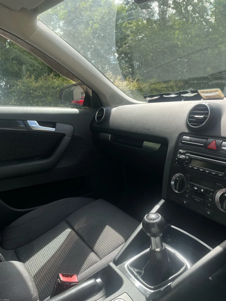 Audi A3 S-line 1.6 FSI Petrol Manual - Image 4