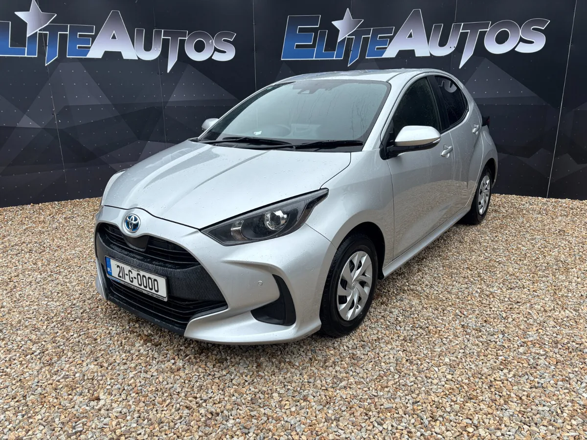 Toyota Yaris Self Charging Hybrid 2021 - Image 6