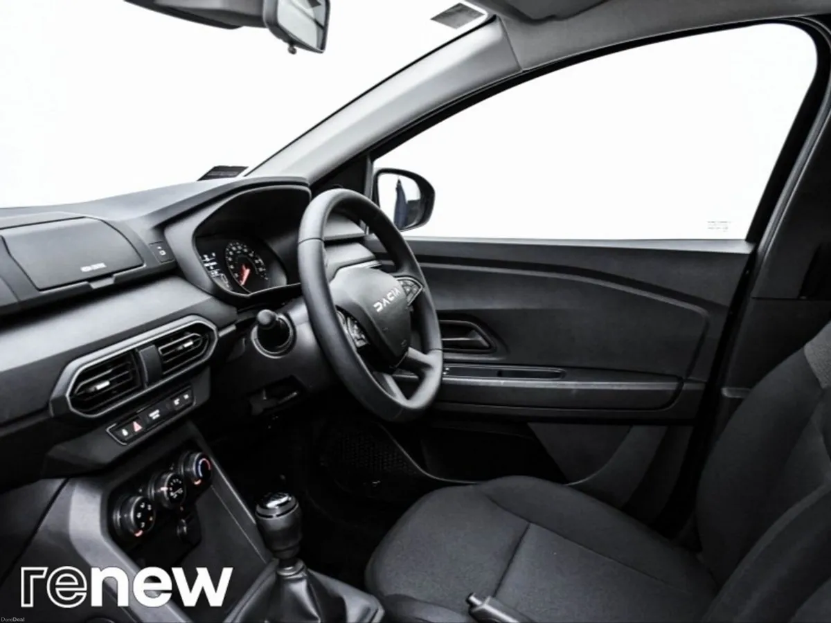 Dacia Sandero Essential TCe 90 5Sp GSR2 - Image 5
