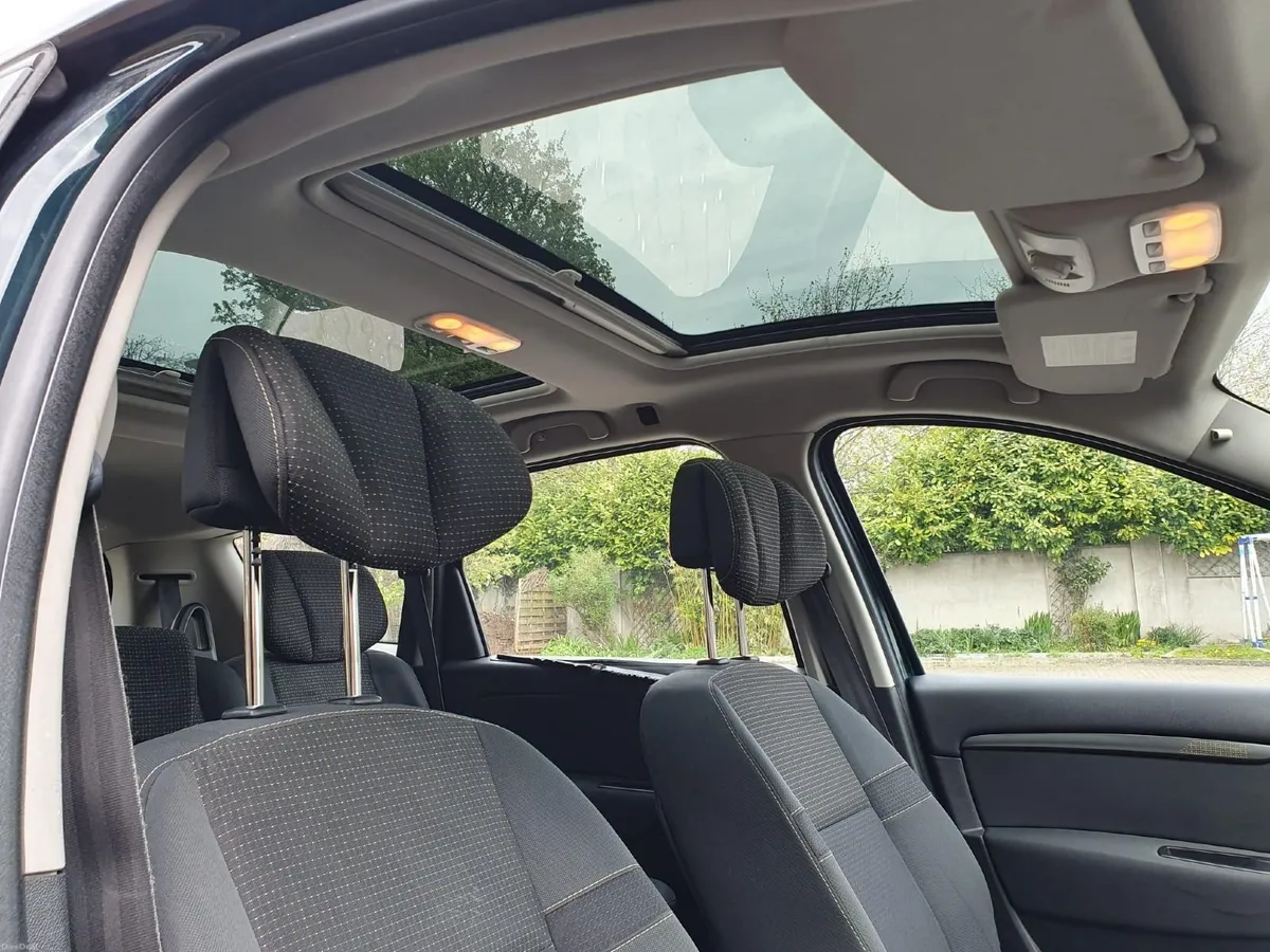 Renault Grand Scenic 2010 - Image 3