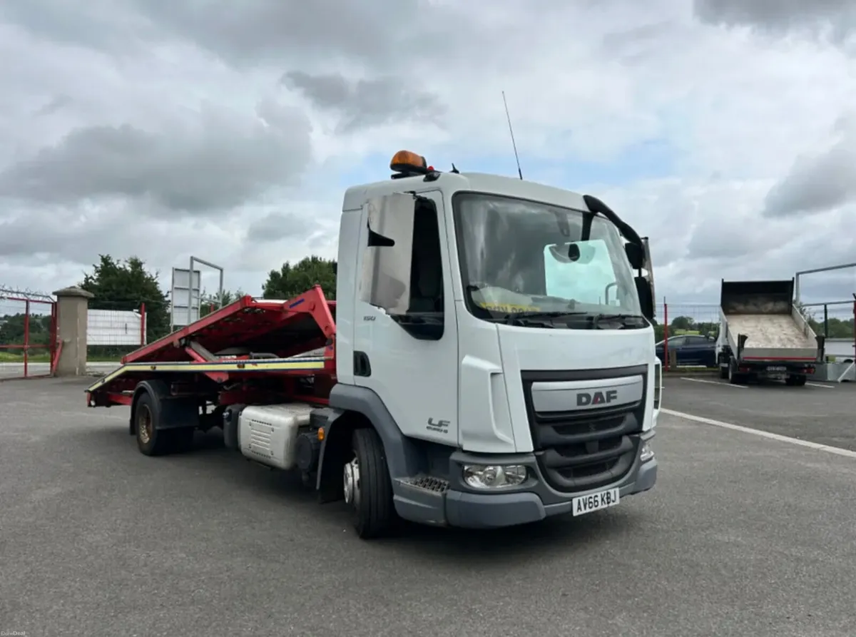 2016 DAF LF Euro 6 Recovery Truck - Image 1