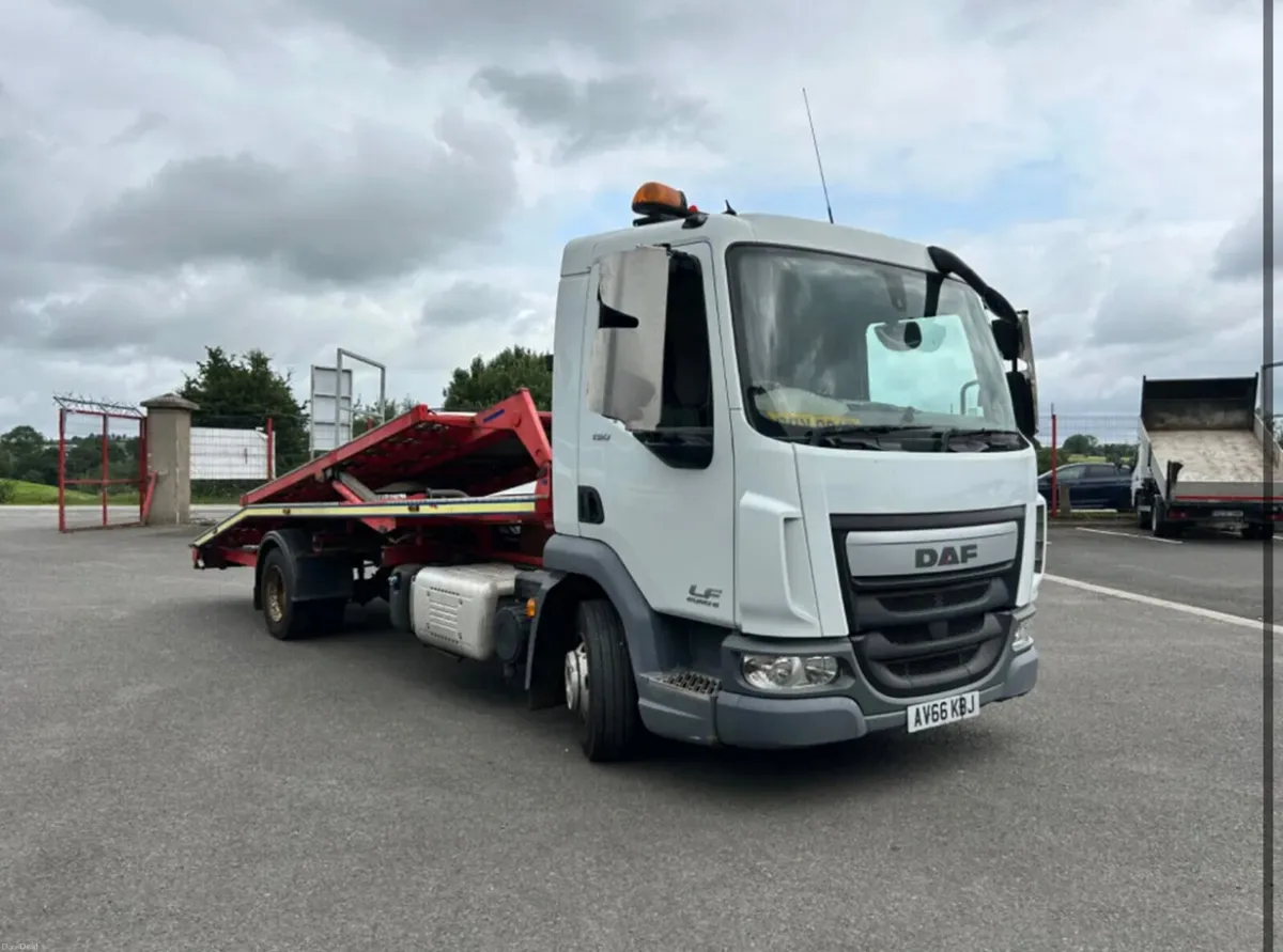 2016 DAF LF Euro 6 Recovery Truck - Image 3