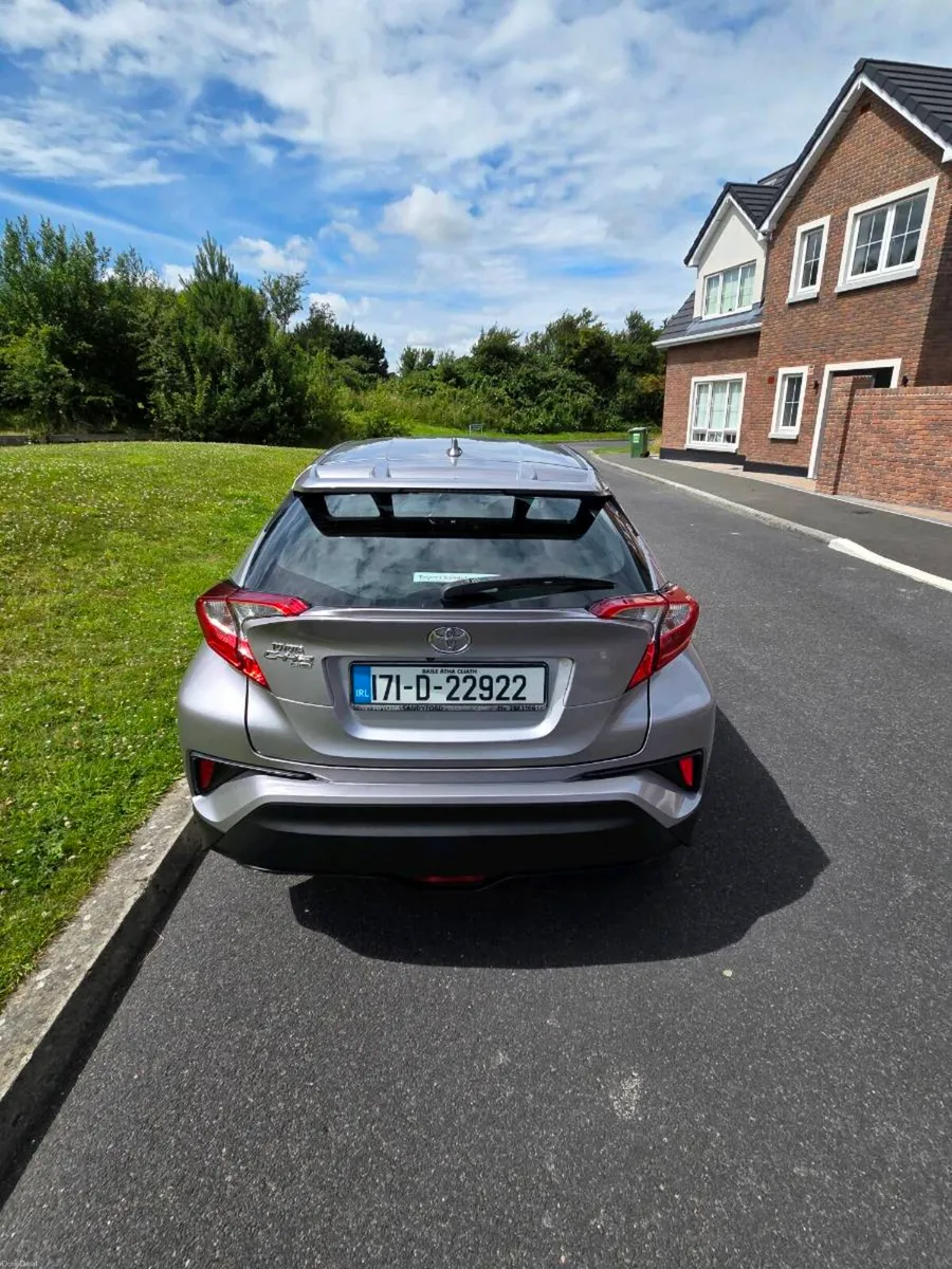 Toyota C-hr 1.2T Luna 4DR, 2017 - Image 3