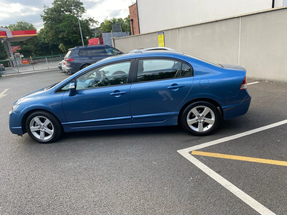 Honda Civic 1.8 V-Tec NCT-03/27 - Image 2