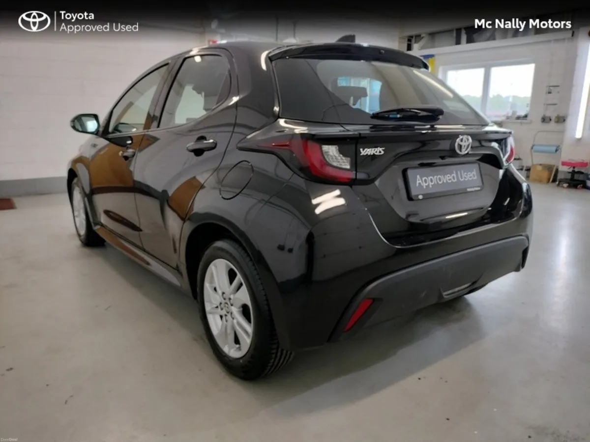 Toyota Yaris 1.0 LUNA PETROL MANUAL - Image 3