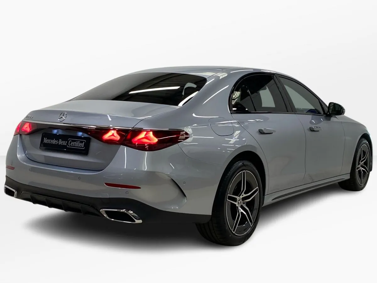 Mercedes-Benz E-Class E 220 D AMG Line Edition - Image 4