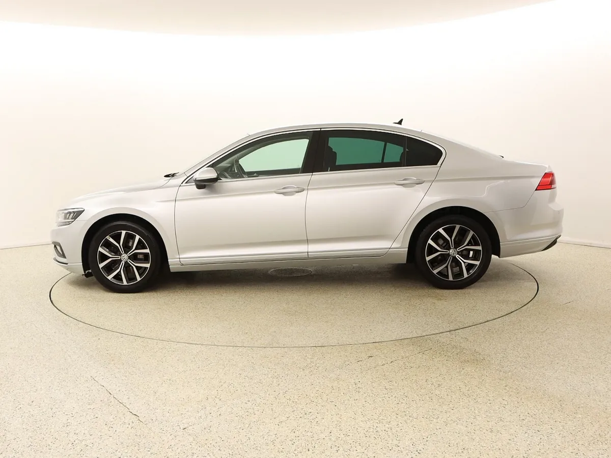 2020 VOLKSWAGEN PASSAT 1.6 TDI SEL AUTO DSG - Image 4