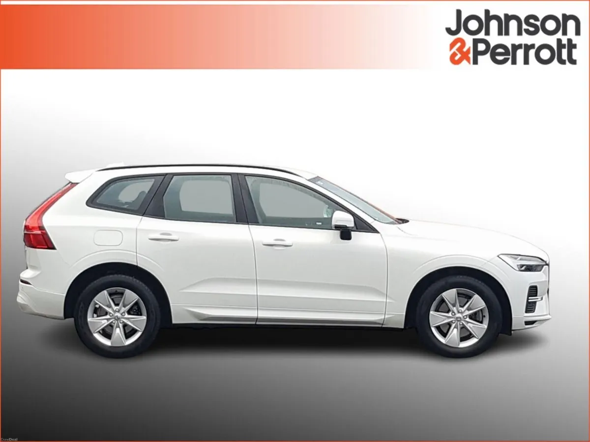 Volvo XC60 B4 197bhp Diesel MHEV Momentum (Two Yea - Image 5