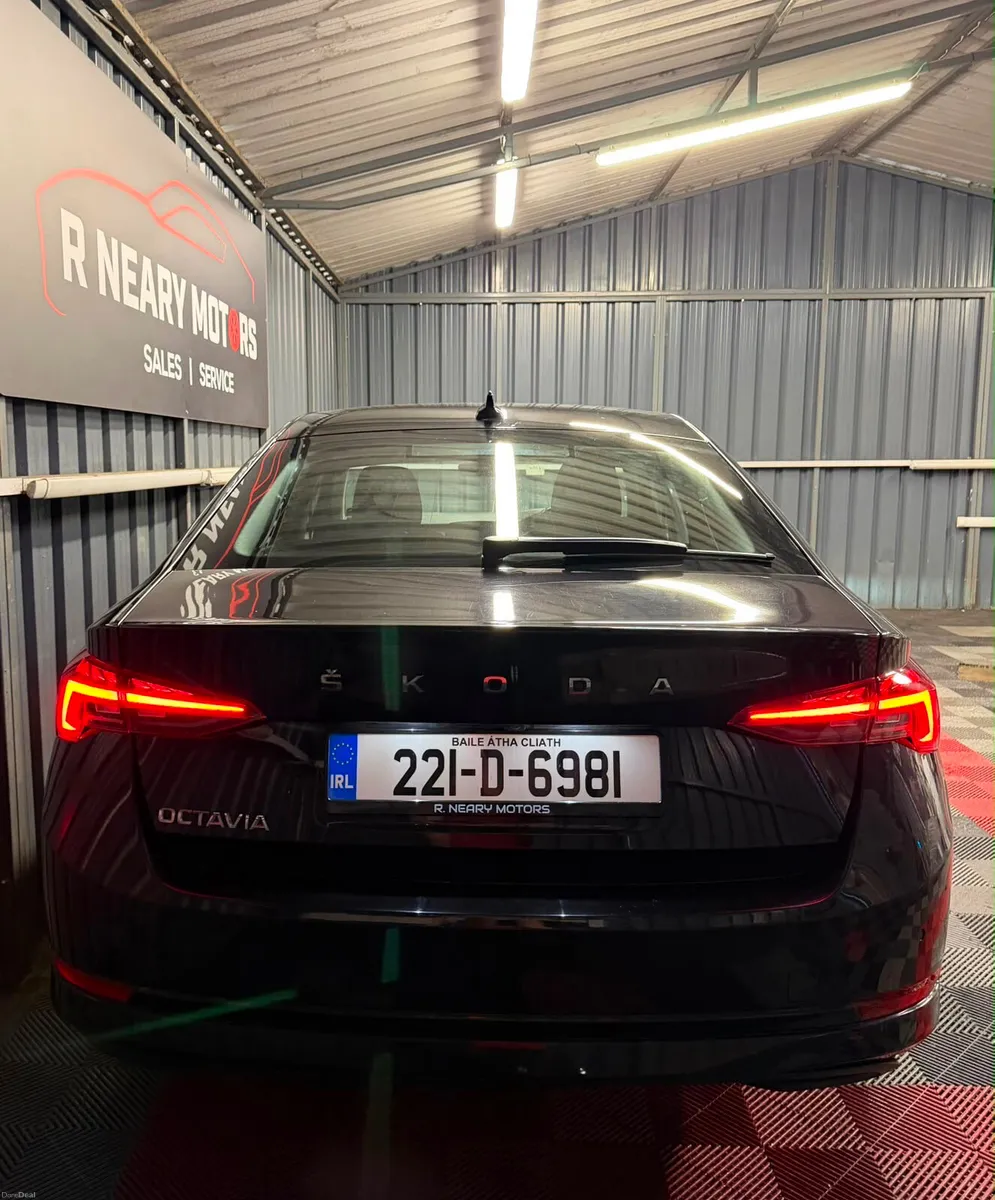 2022 Skoda Octavia OCTAVIA AMB 2.0TDI 115HP - Image 2
