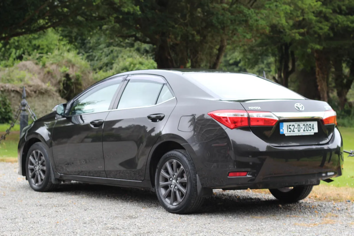 Toyota Corolla 2015 - Image 6