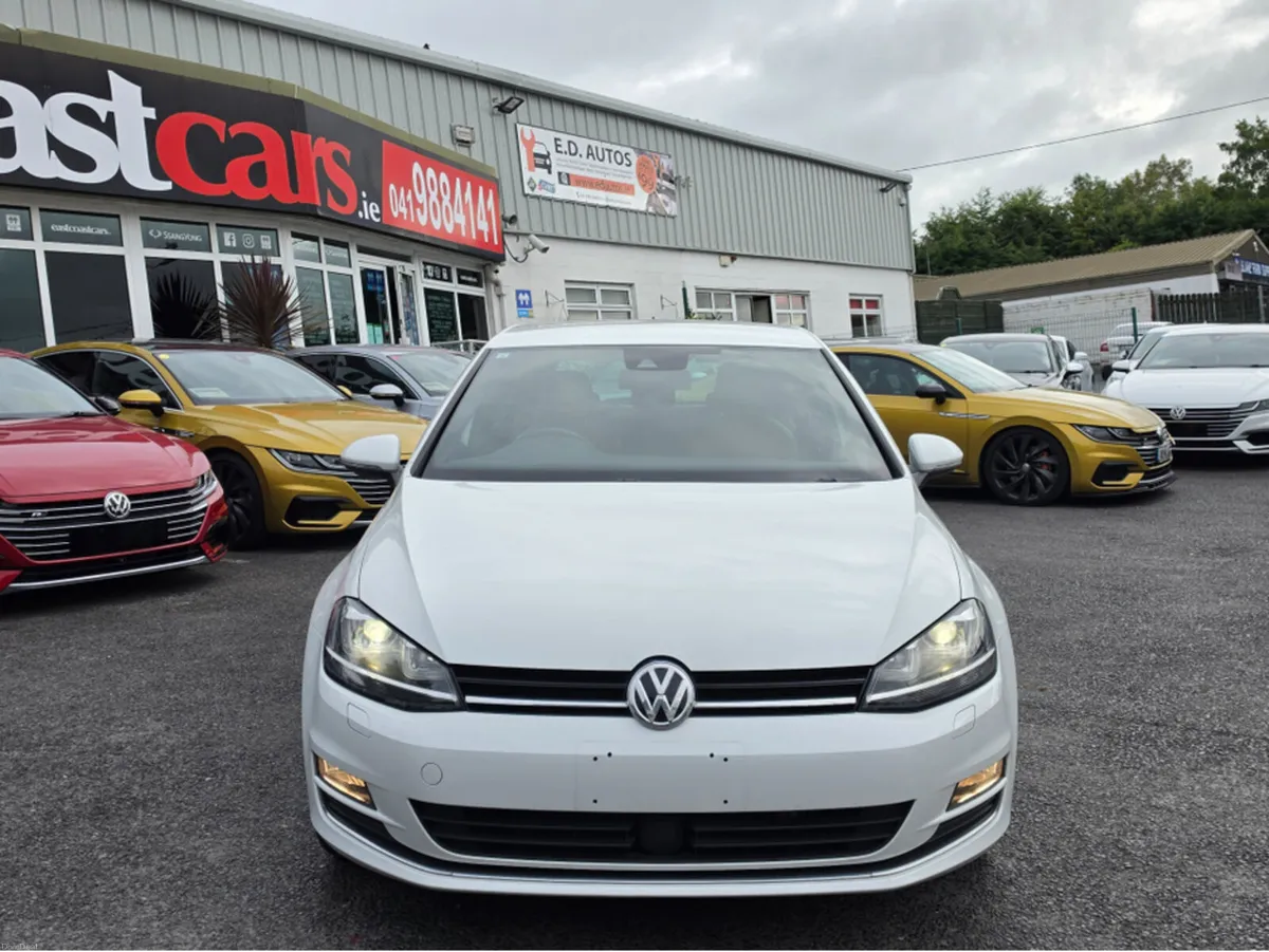 Volkswagen Golf 1.4 TSI SPECIAL TAN LEATHER SEATS - Image 5