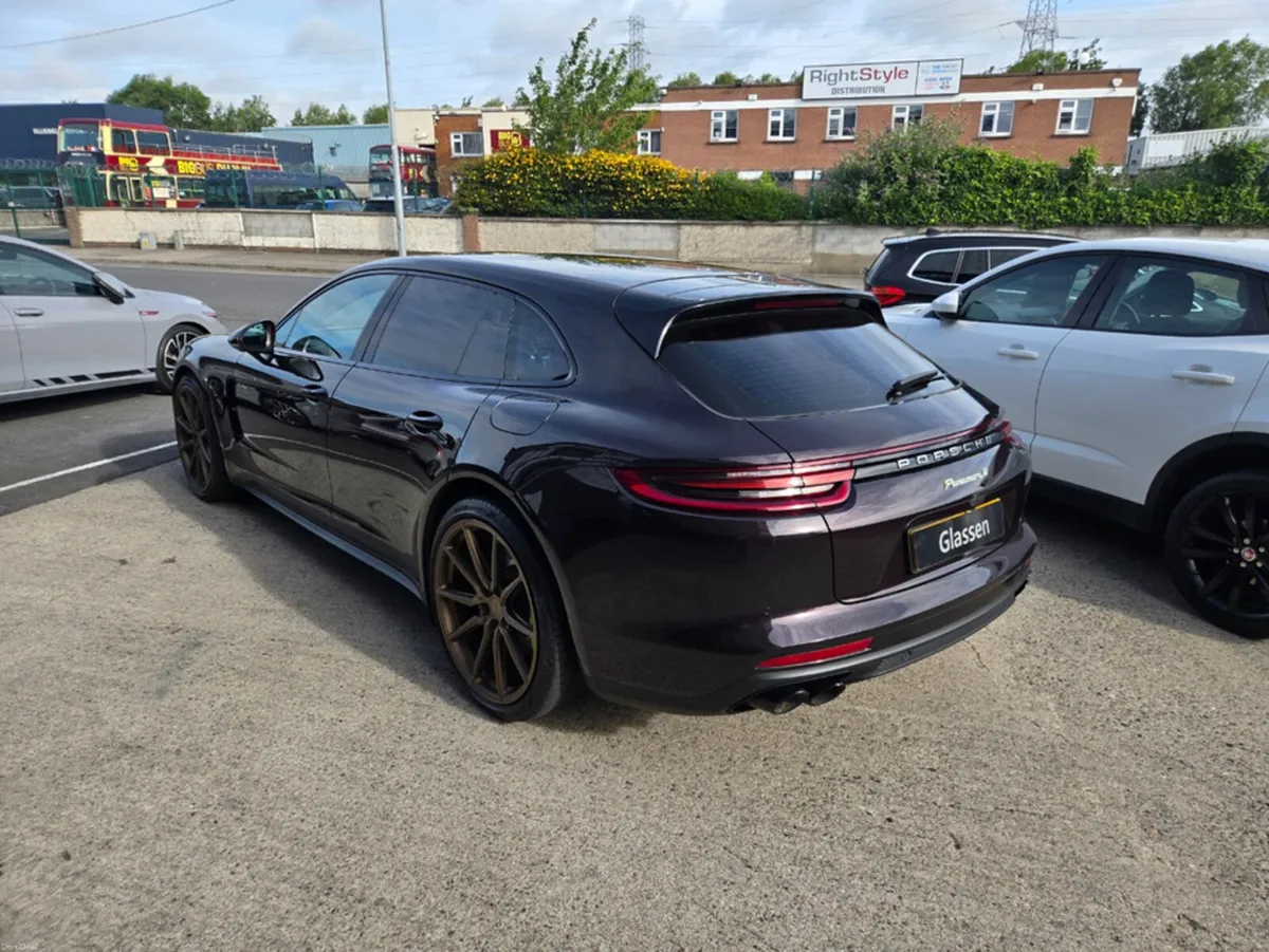 Porsche Panamera 4SPT TURISMO E-H 4 SPORT PDK// ST - Image 3