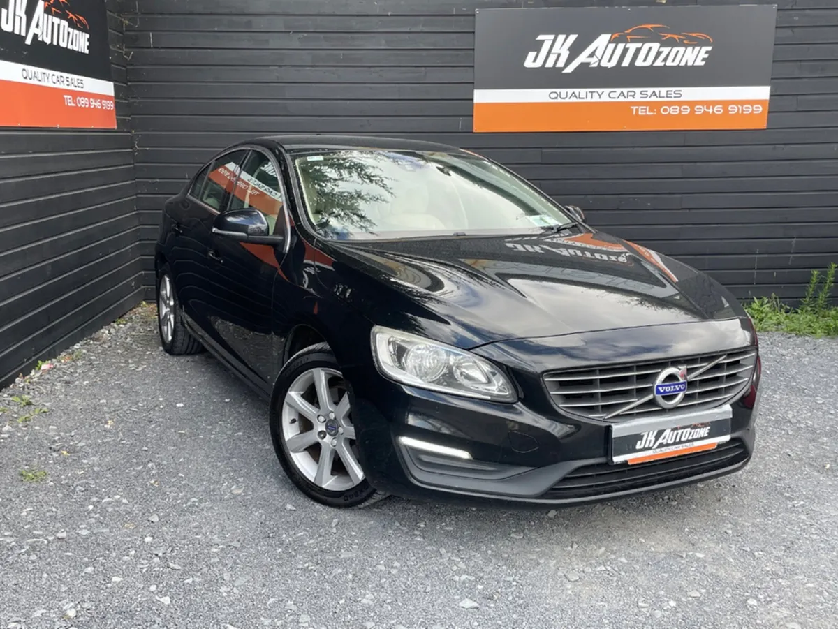 Volvo S60 D3 SE 4DR - Image 1