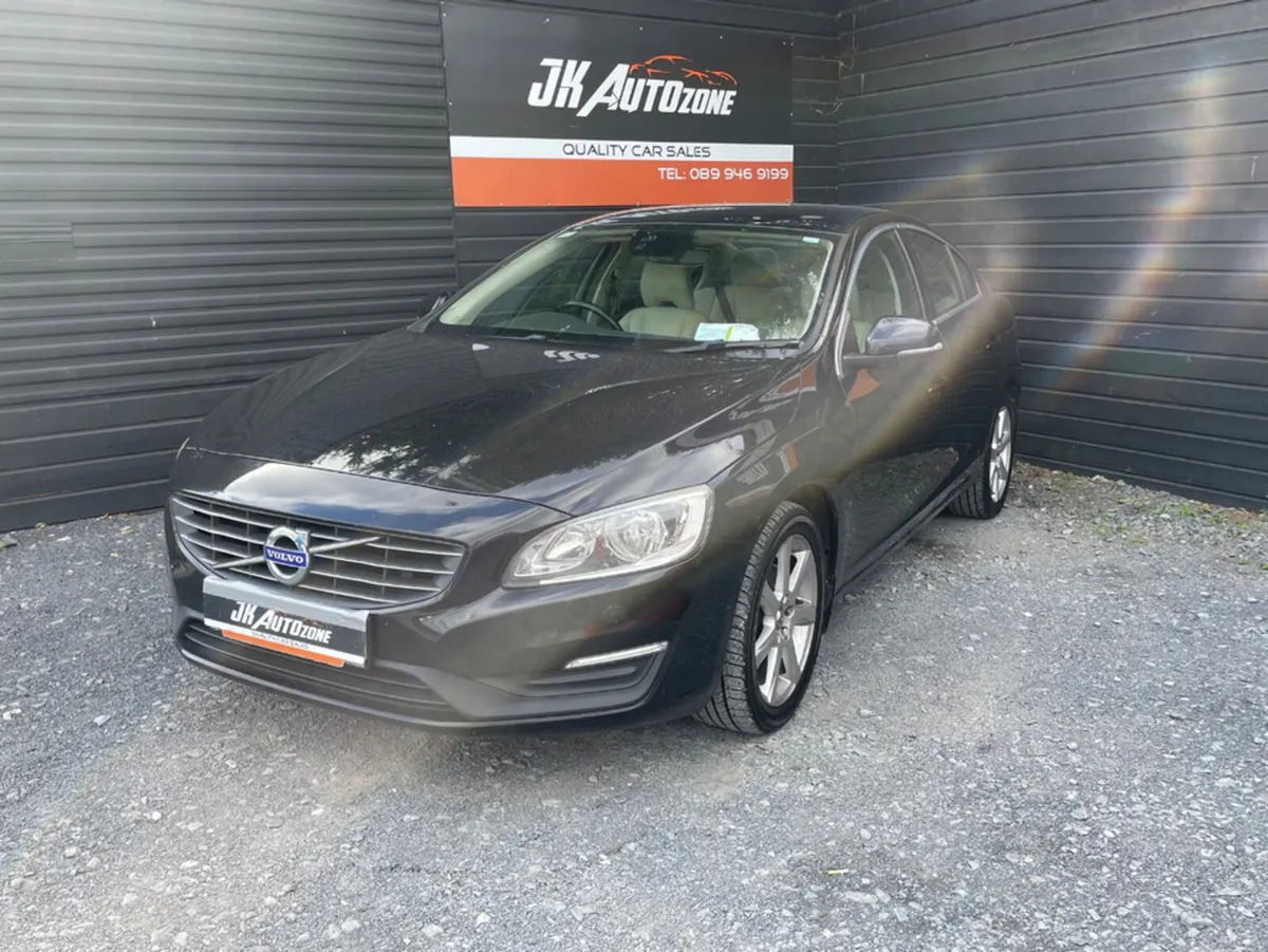 Volvo S60 D3 SE 4DR - Image 3