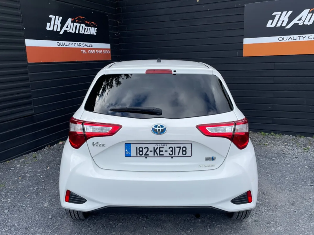 Toyota Vitz 1.5 HYBRID AUTO - Image 5
