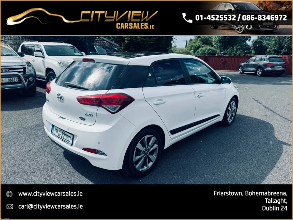 Hyundai i20 1.2 PREMIUM 5DR - Image 4
