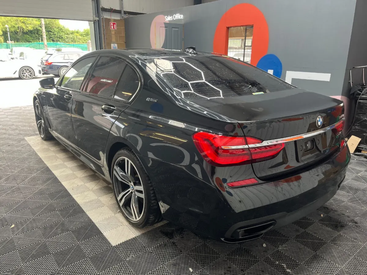 BMW 7-Series 2017 BMW 740E iPERFORMANCE M-SPORT 2. - Image 4