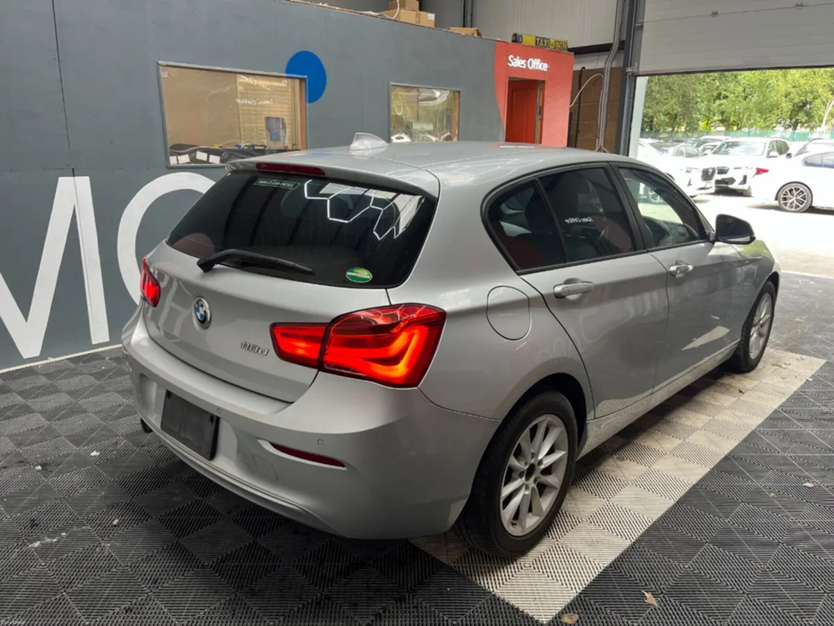 BMW 1-Series 2017 BMW 118D STYLE 2.0 AUTOMATIC / C - Image 2