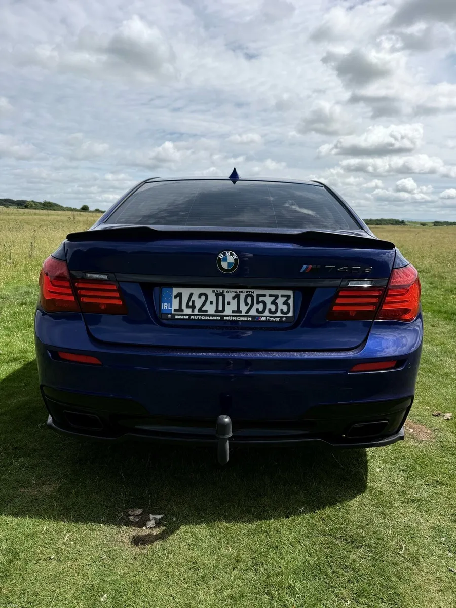 BMW 740d M Sport F01 unique colour and specs - Image 2