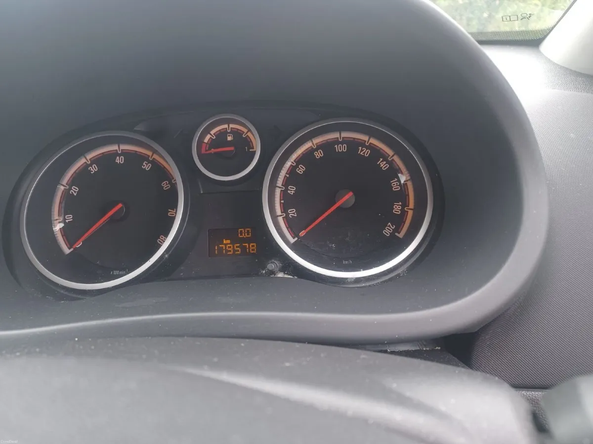 Opel Corsa 2008 - Image 2
