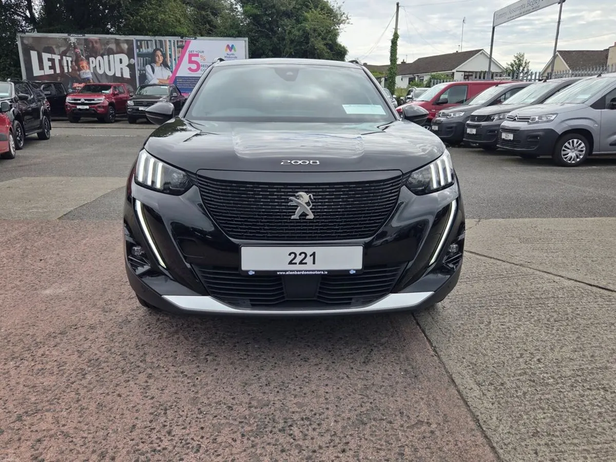 Peugeot 2008 GT - Image 2