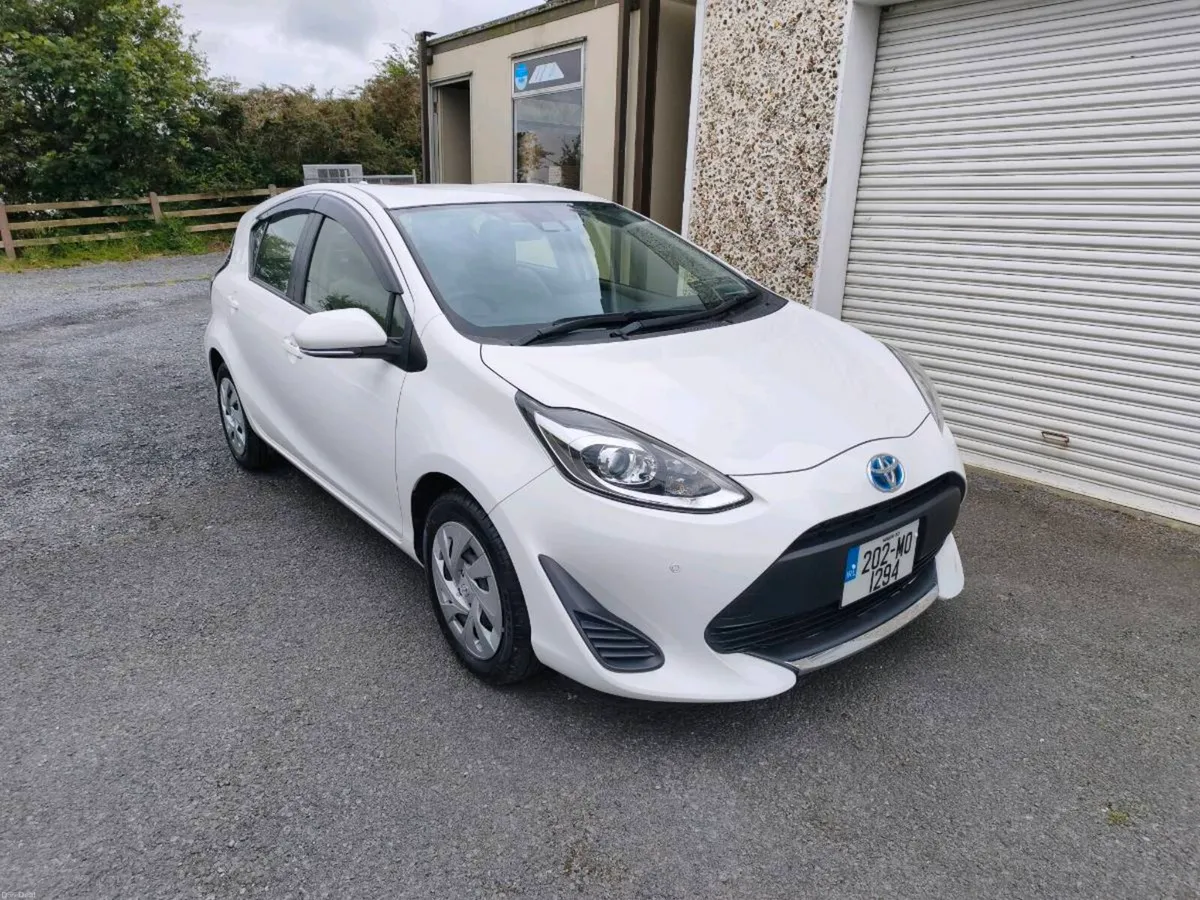 2020 202 Toyota Aqua Hybrid automatic - Image 1