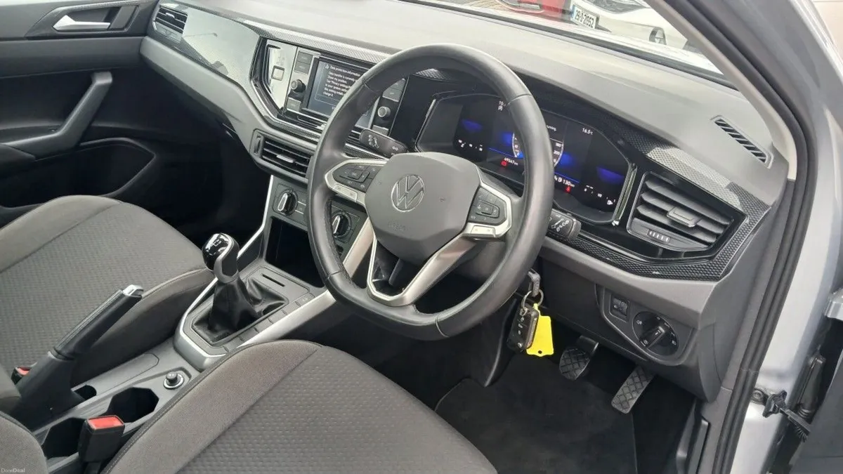 Volkswagen Taigo Life 1.0 TSI 95HP **REAR VIEW CAM - Image 3