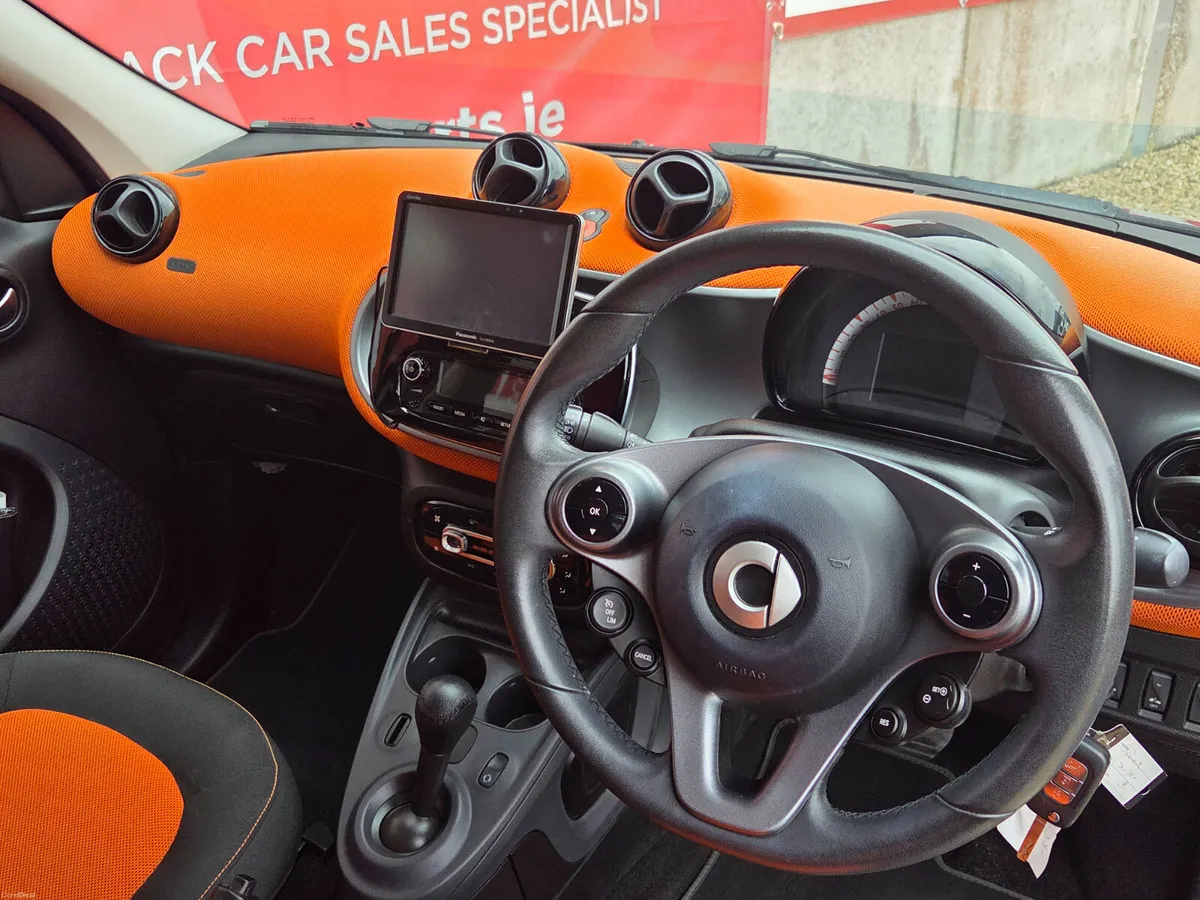 SMART FORFOUR AUTO LOW KM - Image 4