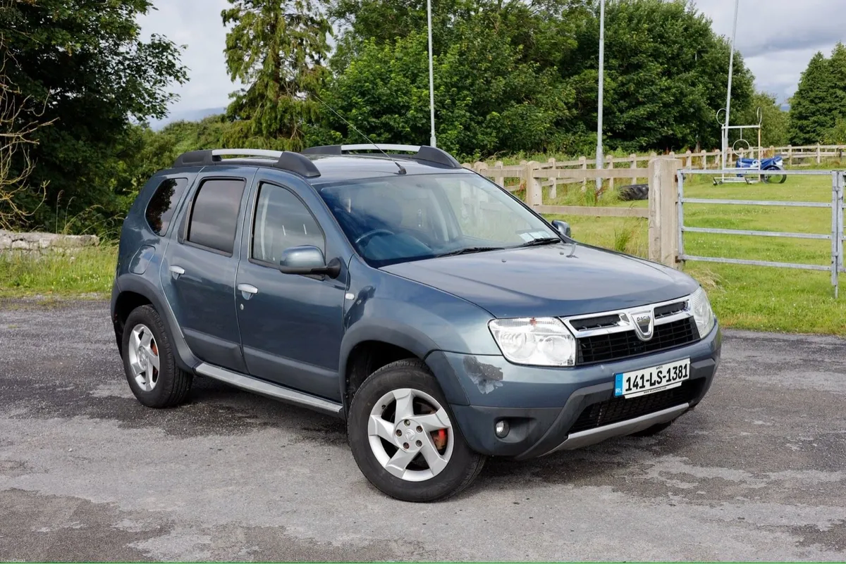 Dacia duster 4x4 very good condition - Image 3