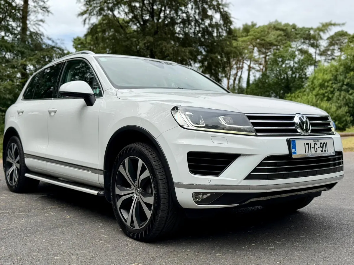 ⭐️STUNNING⭐️171 Volkswagen Touareg Crew Cab - Image 1