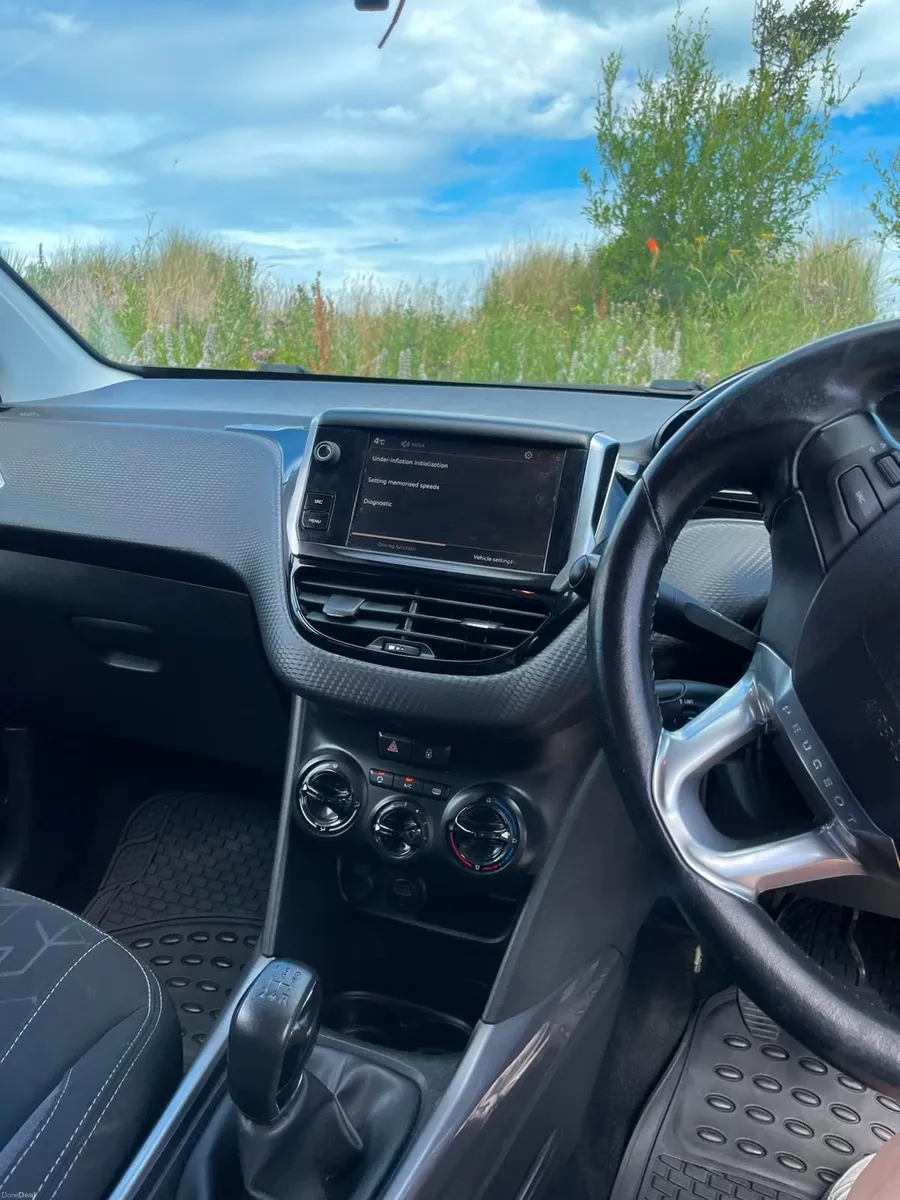 Peugeot 2008 2017 - Image 4