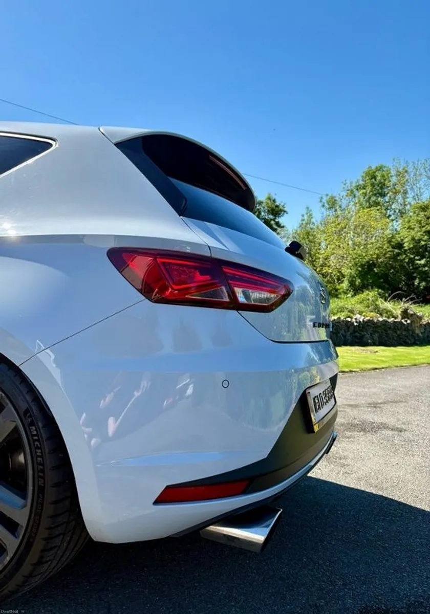 Seat Leon Cupra 280 2.0 TSI DSG Automatic - Image 6