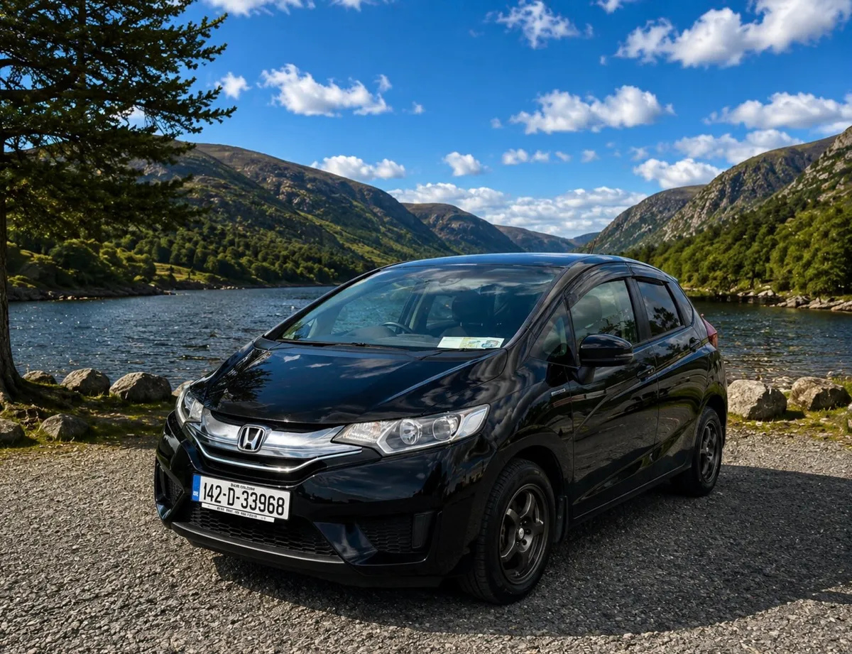 HONDA FIT 2014 (1.5, HYBRID) - Image 3