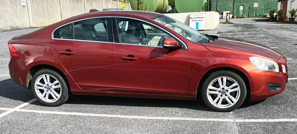 Volvo S60 1.6D | FSH | New Timing Belt | €2k Spent - Image 3