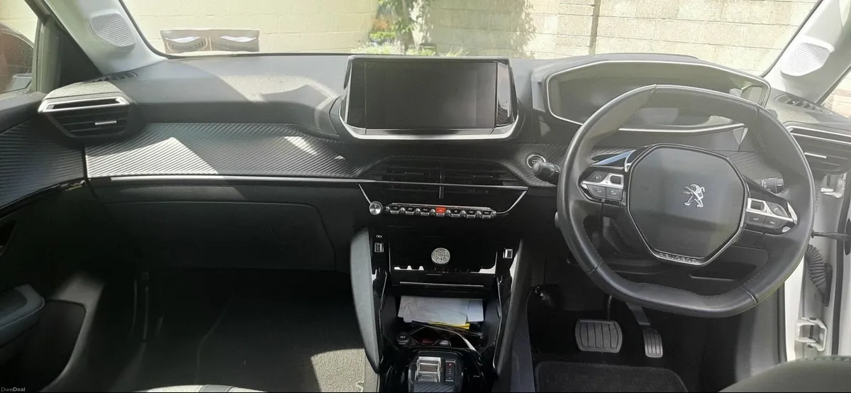 2022 Peugeot e-208 Allure (Electric) - Image 3