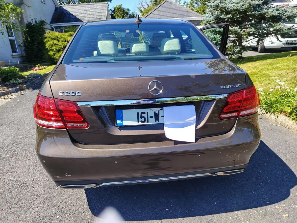 Mercedes-Benz E-Class 2015 - Image 2