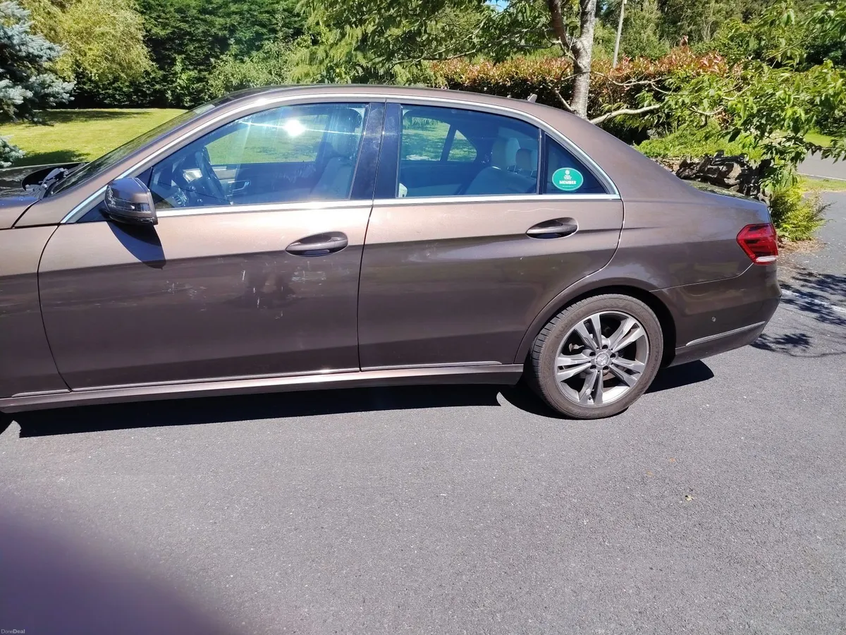 Mercedes-Benz E-Class 2015 - Image 5