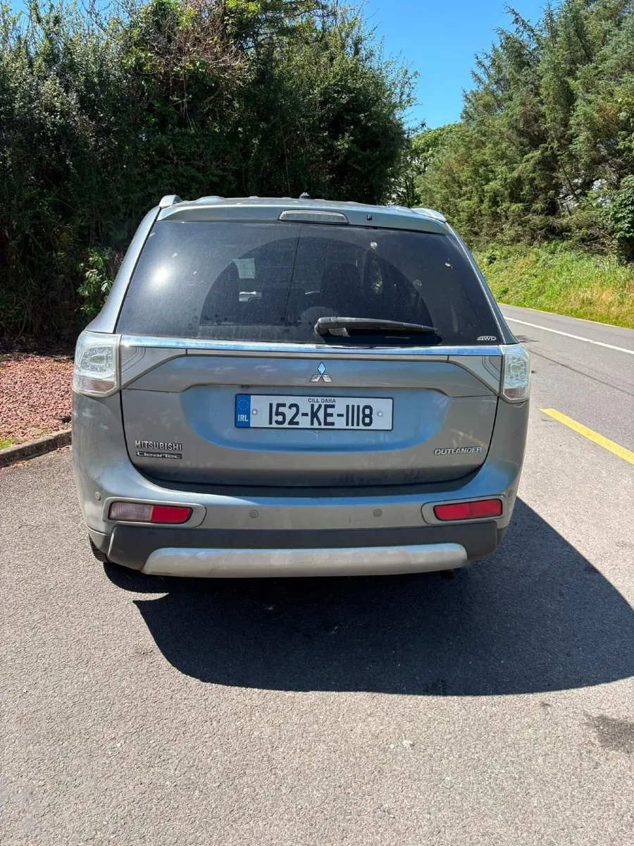 Mitsubishi Outlander 2015 (7 Seater) - Needs Work - Image 4