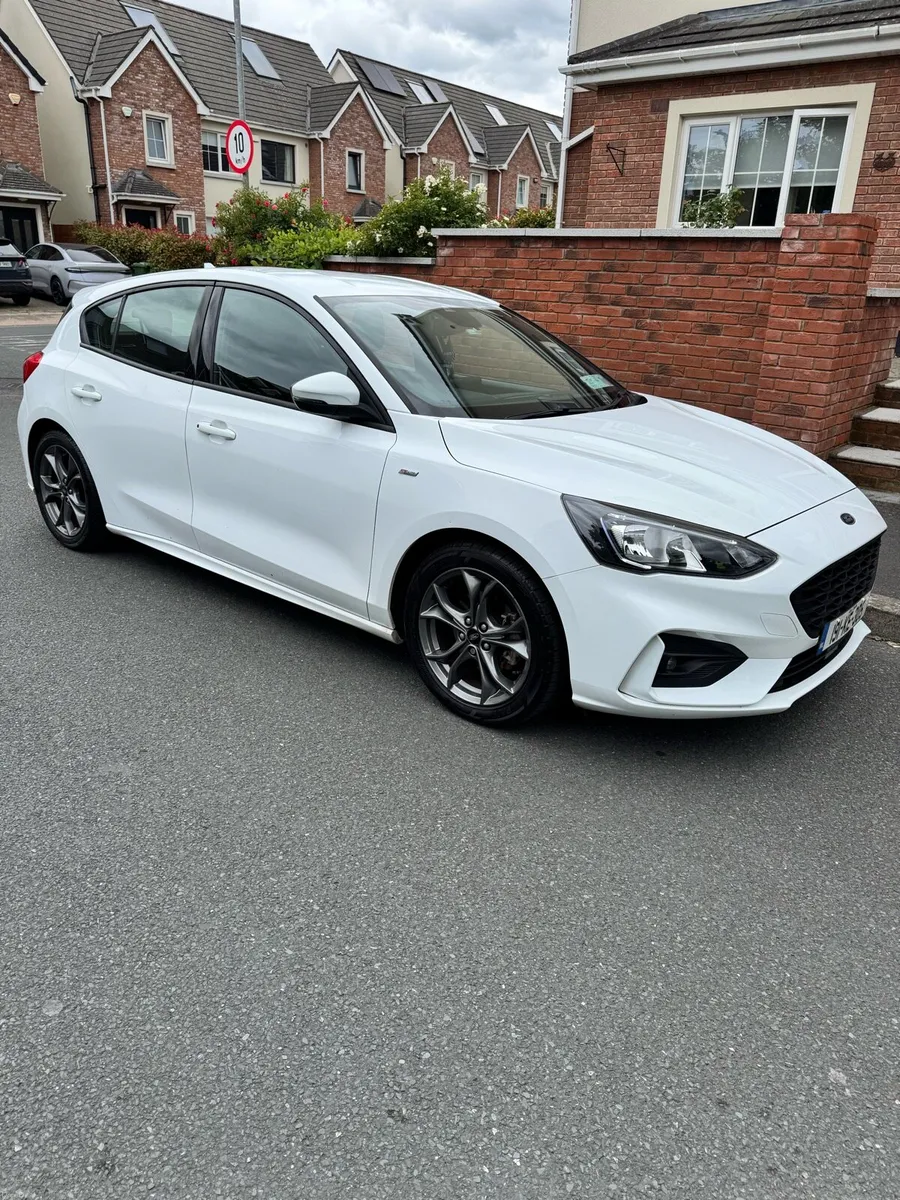 Ford Focus - Image 1