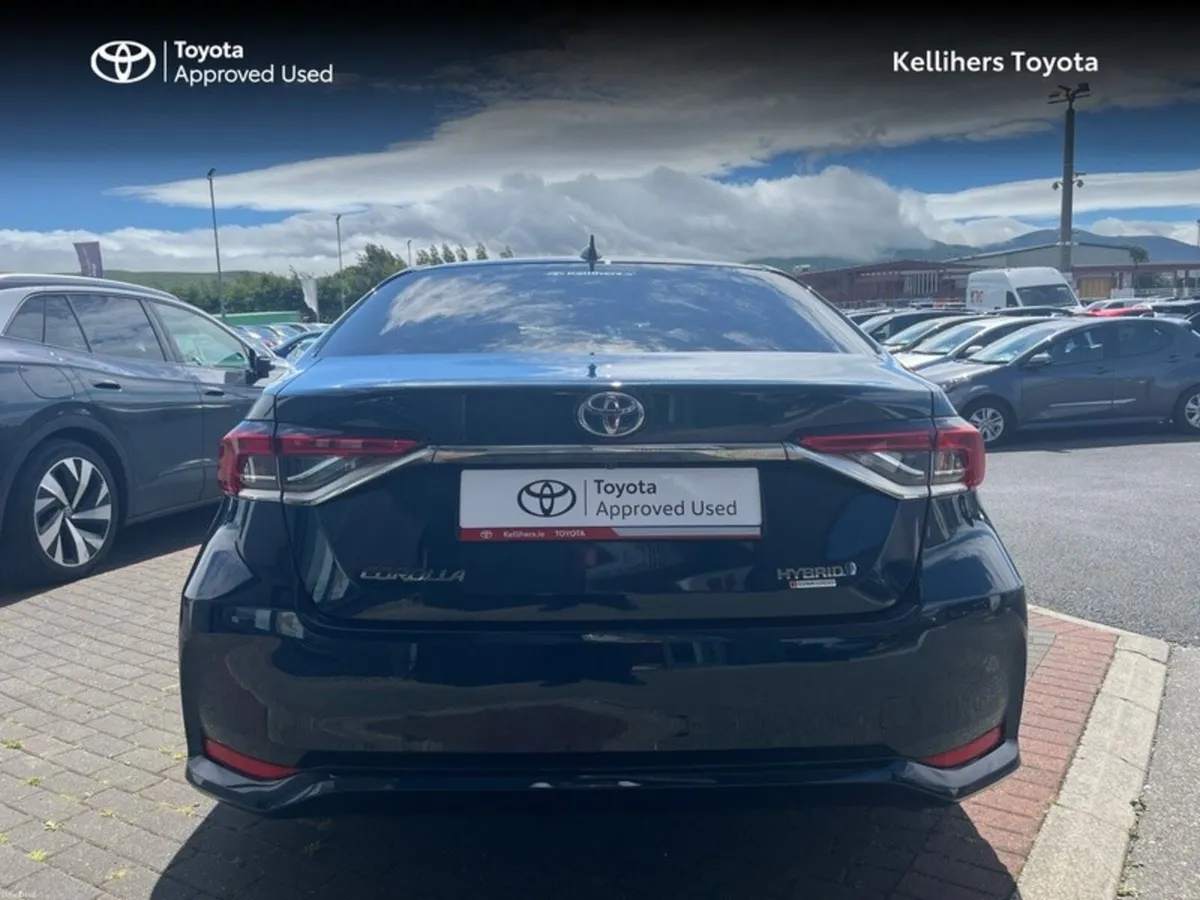 Toyota Corolla HYBRID ELECTRIC LUNA SPORT - Image 4