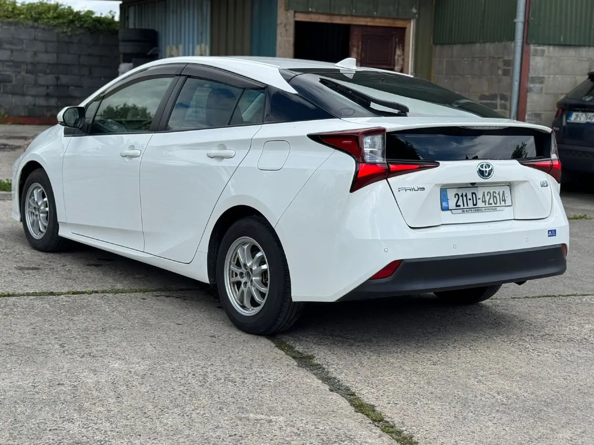 Toyota Prius 2021 < 3 MONTHS WARRANTY > - Image 5