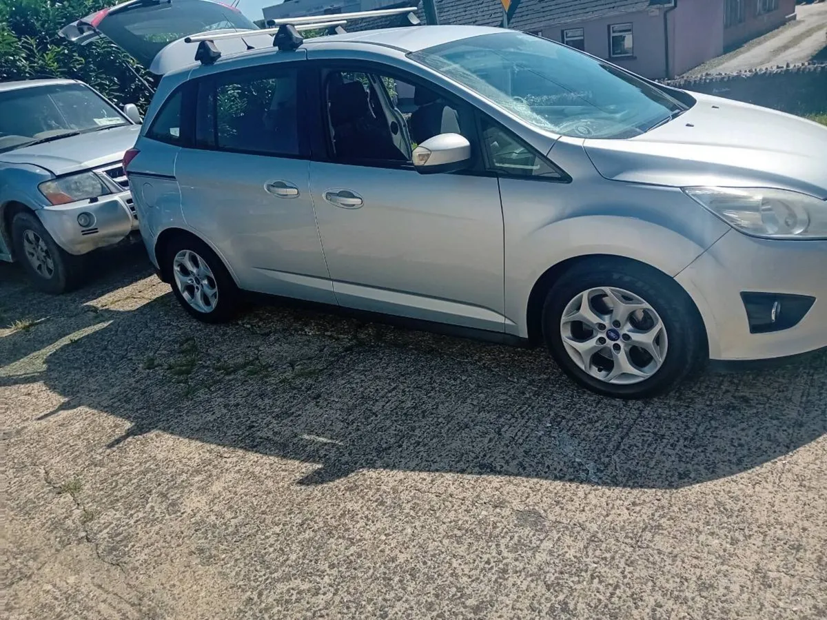 Car - Image 2
