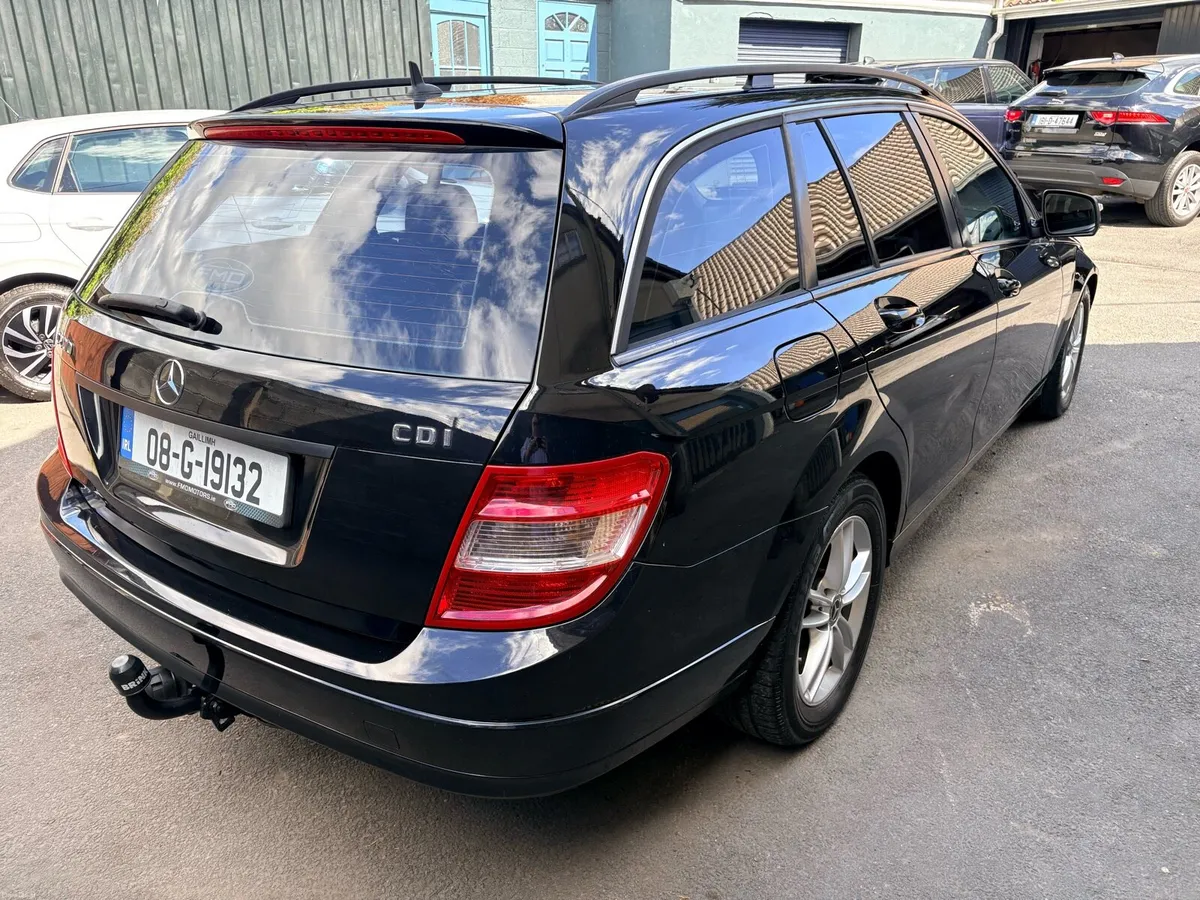 C200 Automatic Estate - Image 2