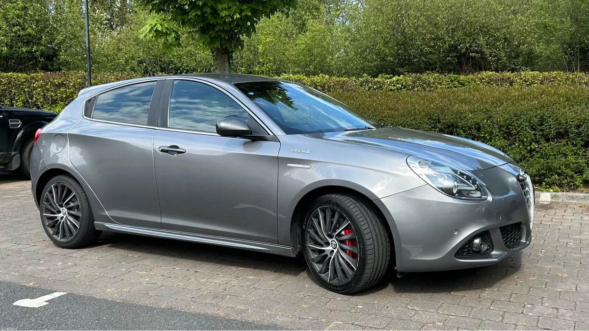 Alfa Romeo Giulietta Quadrifoglio QV - Image 1