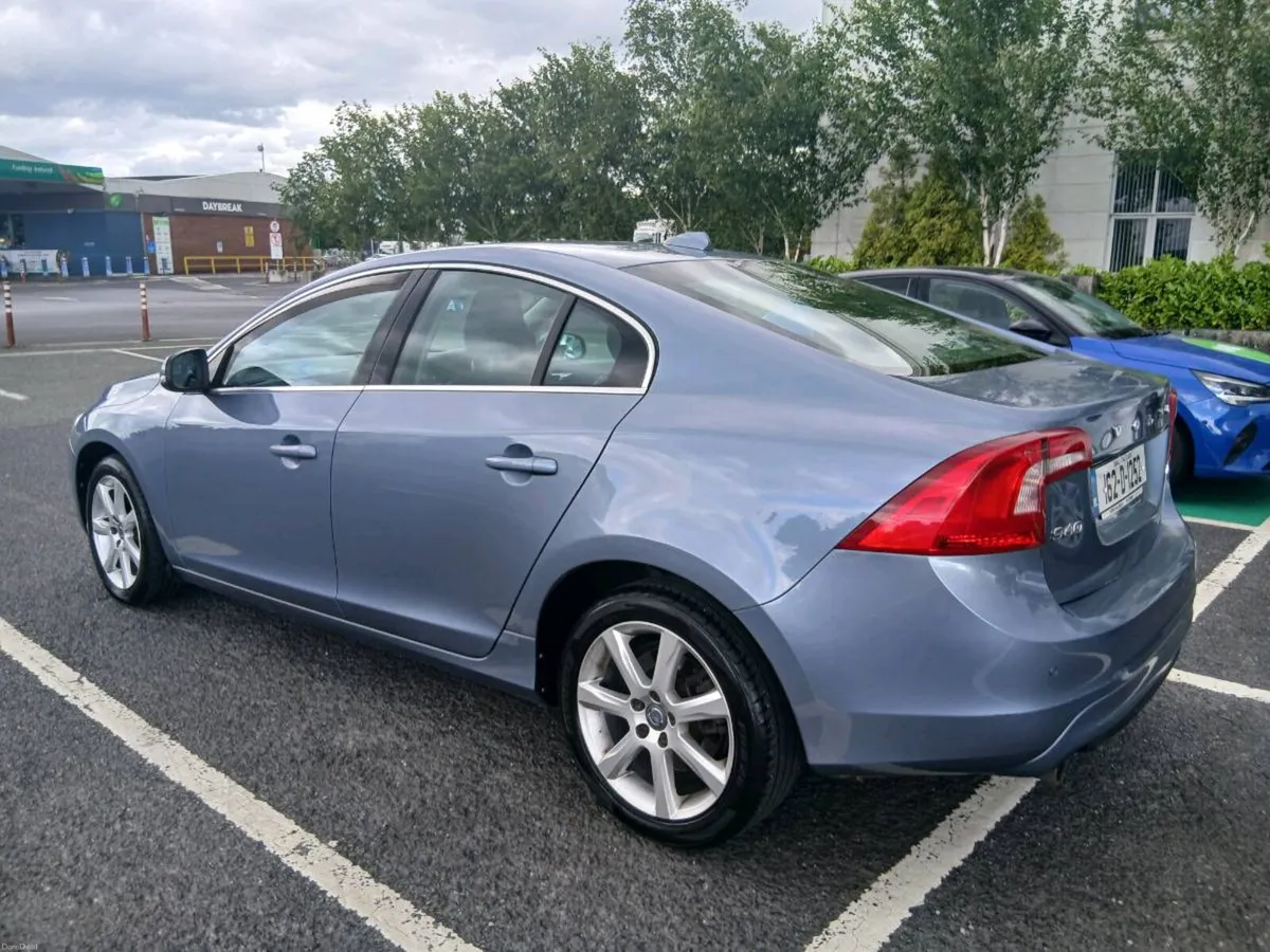 VOLVO S60 D2 SE (162) DIESEL 2.0 NCT 31/10/26 - Image 3